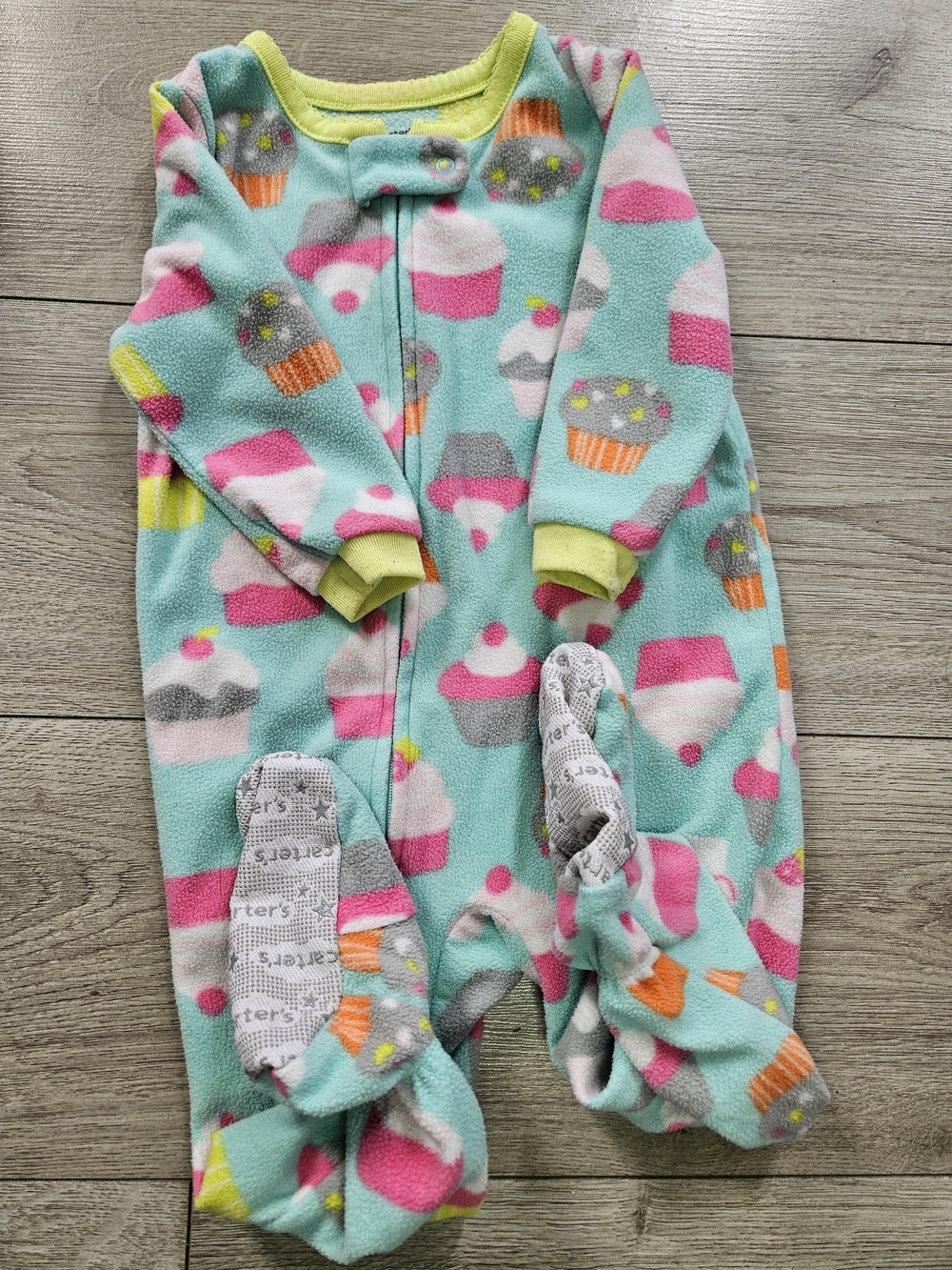 Carter's Baby Girls Cupcake Fleece Footie Pajamas Sleeper 18 Months🩷